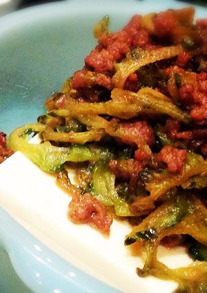 ゴーヤと挽肉の味噌炒め豆腐乗せ-レシピのメイン写真
