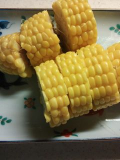 電子レンジで蒸しトウモロコシ-レシピのメイン写真