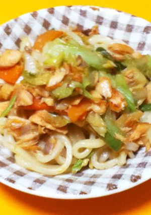 超カンタン☆鮭と野菜の味噌炒めうどん-レシピのメイン写真