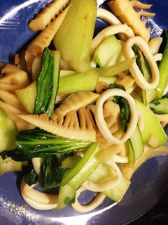 青梗菜とイカのピリ辛オイスターソース炒め-レシピのメイン写真