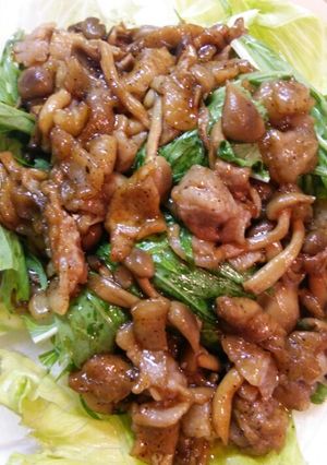カリカリ豚肉としめじの温サラダ☆-レシピのメイン写真