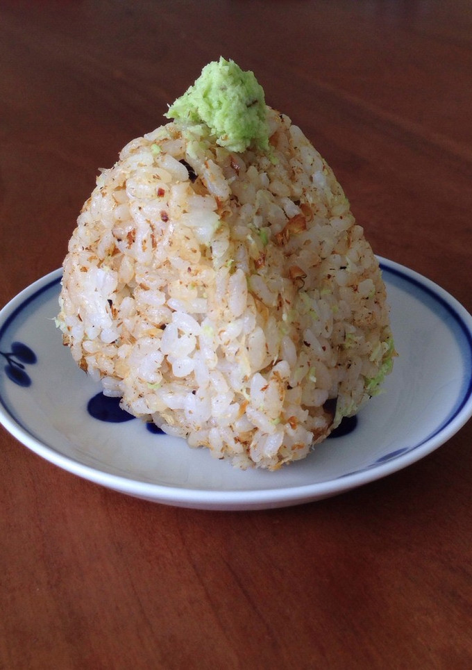 わさびとかつおぶしのおにぎり-レシピのメイン写真