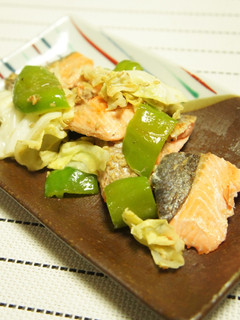 鮭と野菜のゴマ醤油ソテー-レシピのメイン写真