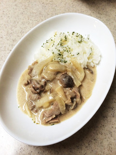 簡単!ビーフストロガノフ?クリーム煮?-レシピのメイン写真