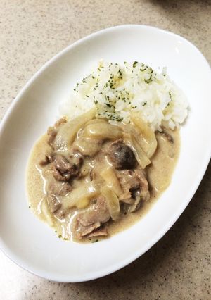 簡単！ビーフストロガノフ？クリーム煮？-レシピのメイン写真