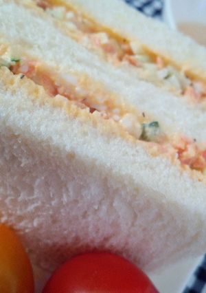 鮭フレークと卵ときゅうりのサンドイッチ-レシピのメイン写真