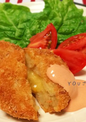 味しっかり♡豚コマでチーズinコロッケ-レシピのメイン写真