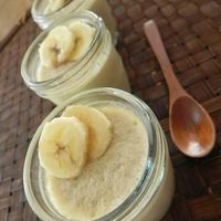 基本からアレンジまで！思わずつくりたくなる「簡単バナナプリン」の