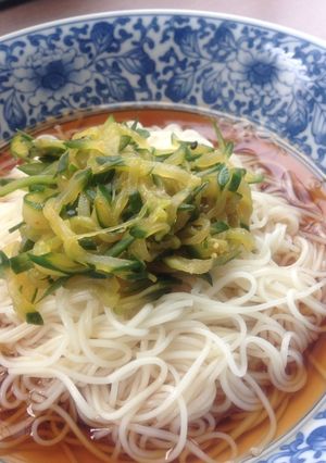 きゅうりの炒め物のせ、ぶっかけ素麺-レシピのメイン写真