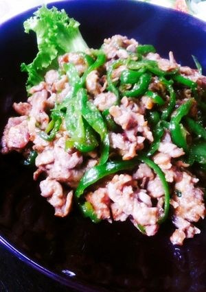 ピーマンと豚こま肉のオイスター炒め-レシピのメイン写真
