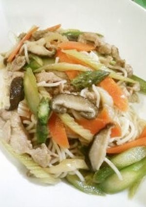 夏のスタミナ肉野菜たっぷりひやむぎ！-レシピのメイン写真