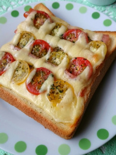 ハニーマスタード☆カプレーゼトースト★-レシピのメイン写真