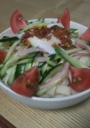夏バテにも！ピリ辛サラダうどん-レシピのメイン写真