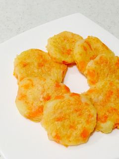 離乳食後期♡じゃがいもと人参のおやき-レシピのメイン写真