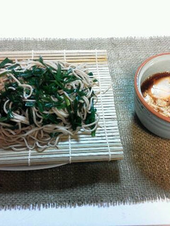 ニラ蕎麦、温かい卵つゆで。-レシピのメイン写真