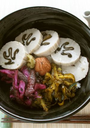 夜食＆小腹の空いた時☆かまぼこのお茶漬け-レシピのメイン写真