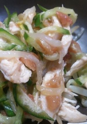 きゅうりと鳥むね肉ともやしの梅肉和え-レシピのメイン写真