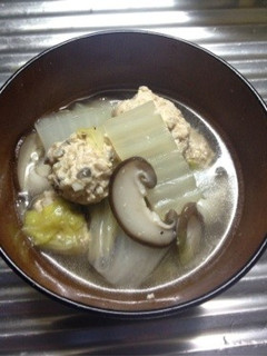 白菜と鶏団子のスープ-レシピのメイン写真