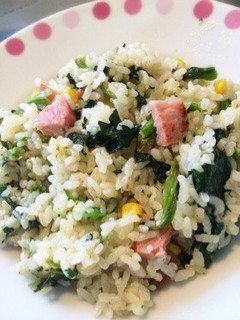 冷凍ほうれん草とコーンでピラフ風炒飯-レシピのメイン写真