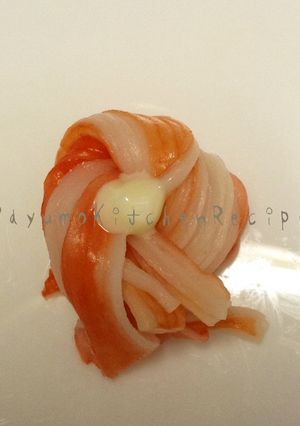 *かにかまでお花*-レシピのメイン写真