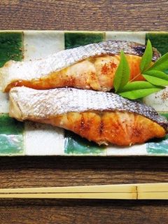 焼き魚+オリーヴオイル&粉しょうゆ-レシピのメイン写真