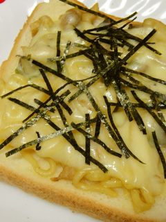焼きそばチーズトースト-レシピのメイン写真