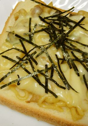 焼きそばチーズトースト-レシピのメイン写真