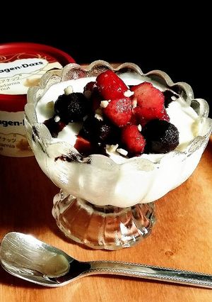 ハーゲンダッツでヨーグルトパフェ-レシピのメイン写真