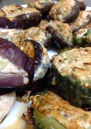 豆腐入り鶏と鮭のハンバーグ＆肉詰め-レシピのメイン写真