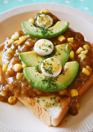 カレー＆アボカドチーズトースト-レシピのメイン写真