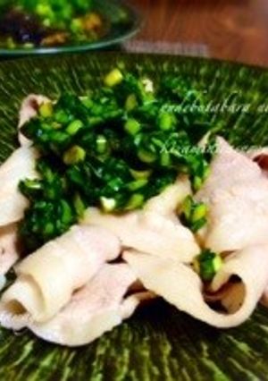 茹で豚バラの刻み生にら醤油かけ〜☺︎-レシピのメイン写真