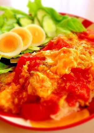 トマトと玉子のピリ辛丼-レシピのメイン写真