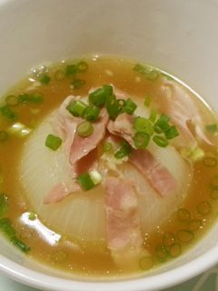 まるごと新玉ねぎのスープ-レシピのメイン写真