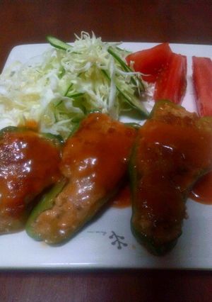 ニンニクトマトソース★ピーマンの肉詰め-レシピのメイン写真