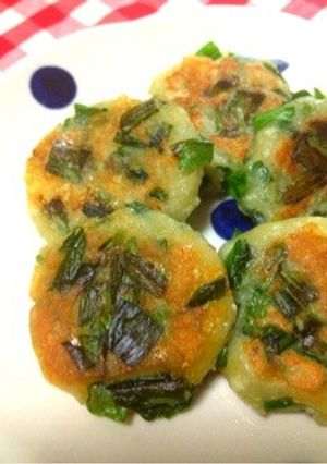 ニラとはんぺんのもちふわ焼き-レシピのメイン写真