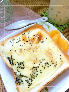甘酸っぱい胡麻チーズトースト-レシピのメイン写真