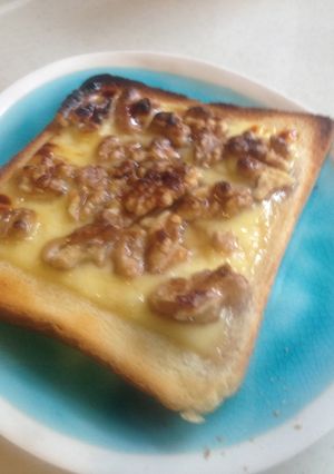 チーズハニーウォールナッツトースト-レシピのメイン写真