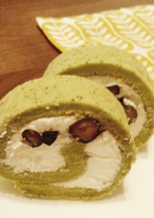 簡単☆しっとり抹茶黒豆ロールケーキ♪-レシピのメイン写真
