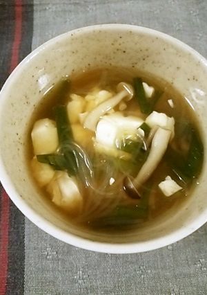 豆腐とニラの簡単ピリ辛☆豆板醤スープ-レシピのメイン写真
