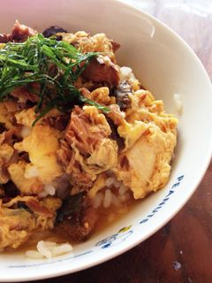 つゆだくゴメン!鯖の味噌煮缶を丼に!-レシピのメイン写真