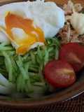 とろーりたまごとツナのサラダうどん