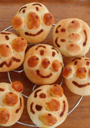簡単こねない★アンパンマンdeミニパン-レシピのメイン写真