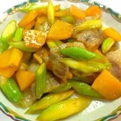 รูปของ アスパラとカボチャの豚肉炒め