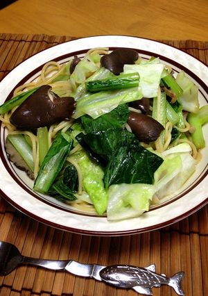 簡単節約★キノコと野菜のバター醤油パスタ-レシピのメイン写真