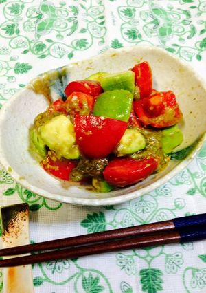 アボカド&トマトの簡単とろろ昆布サラダ♪-レシピのメイン写真