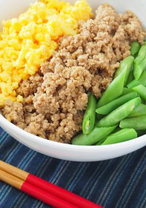 絶品鶏そぼろ♡三色丼-レシピのメイン写真