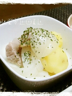 圧力鍋で 豚モモ塊肉とポテトのスープ煮-レシピのメイン写真