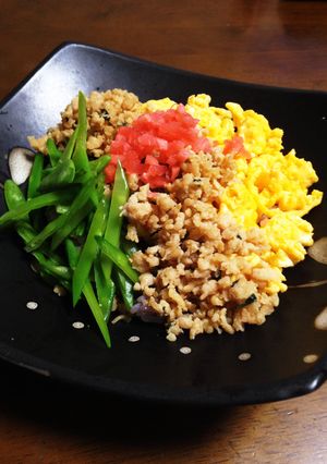 忙しい日の！！しそ風味の鶏そぼろ三色丼-レシピのメイン写真