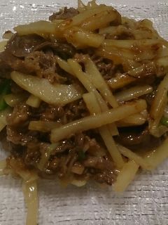 酸味♪細切りジャガイモと牛肉のピリ辛炒め-レシピのメイン写真