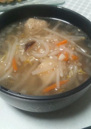 るる44 野菜と肉団子のニンニクスープ♪-レシピのメイン写真